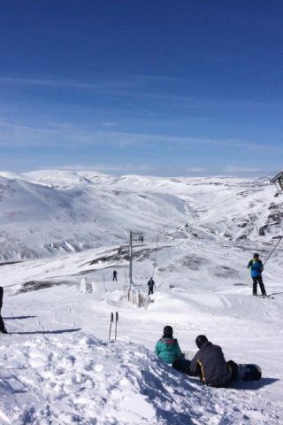 Ski glenshee